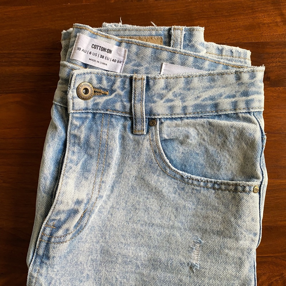 Cotton On Light Wash Mom Jeans